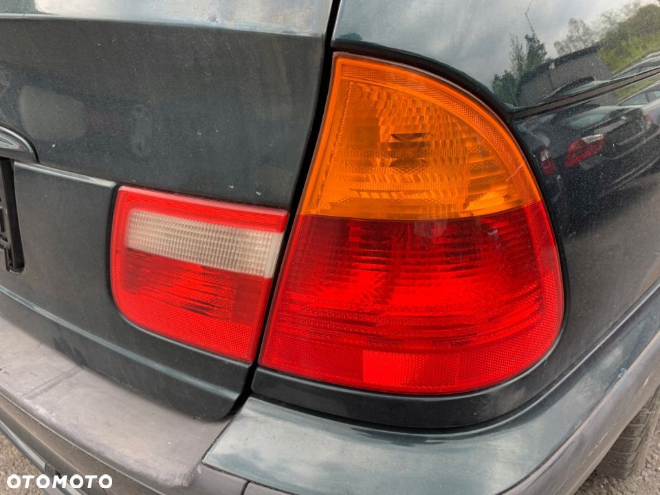LAMPY TYLNE KOMPLET BMW E46 KOMBI - 1