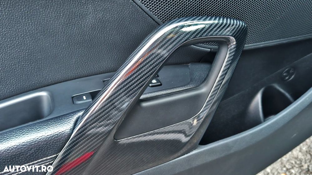 Hyundai Veloster 1.6 Turbo Matt Finish - 22