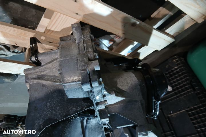 Cutie de viteze manuala 8V51-7M125-AC CA6R-7002-LBE 2N1R-7F096-EB 8V5 - 4