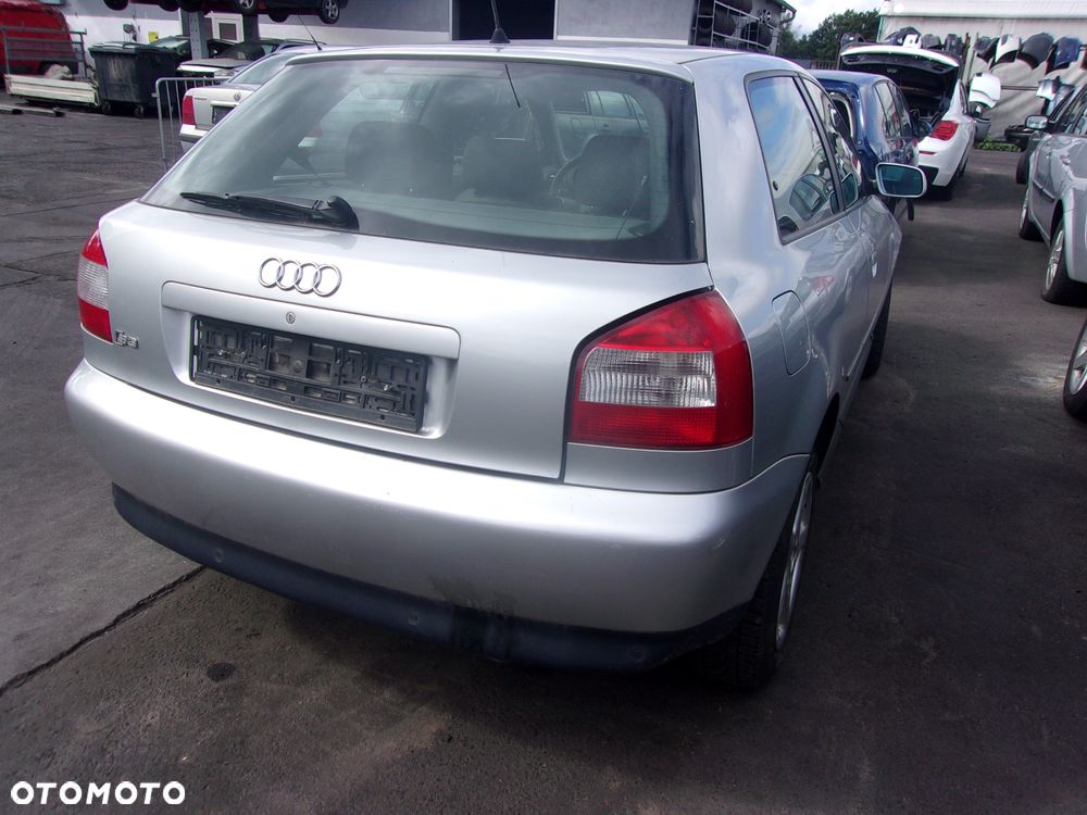 LAMPA TYŁ LEWA lub PRAWA AUDI A3 8L Lift - 2