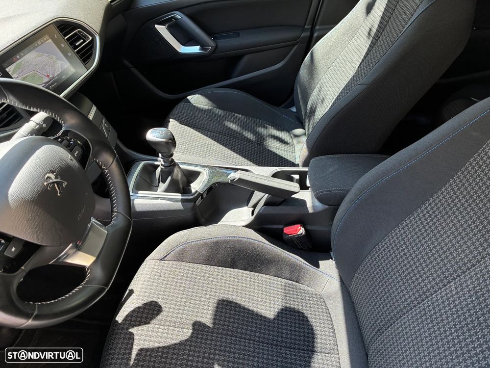 Peugeot 308 SW 1.5 BlueHDi Style - 16