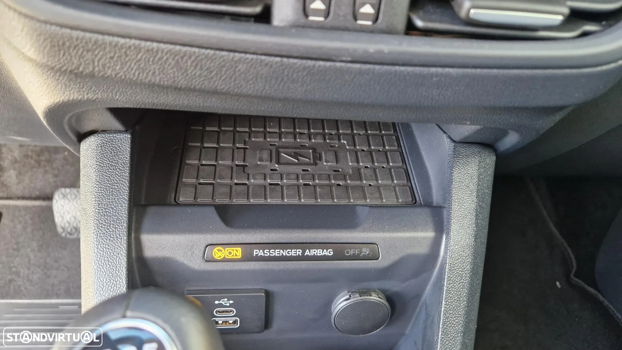 Ford Tourneo Courier 1.0 EcoBoost Titanium - 12