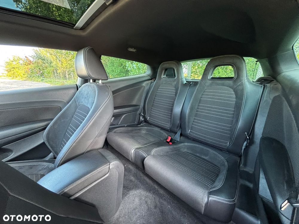 Volkswagen Scirocco 1.4 TSI DSG - 9