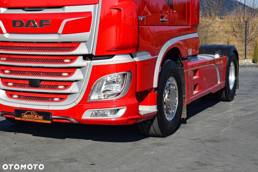DAF XF530 / SUPER SPACE CAB / HYDRAULIKA / RETARDER / KLIMATYZACJA POSTOJOWA / ACC / NAWIGACJA / KLIMA / LEDY / FULL SPILERY / FULL OPCJA / WERSJA PREMIUM / SERWISOWANY / SPROWADZONY - 11