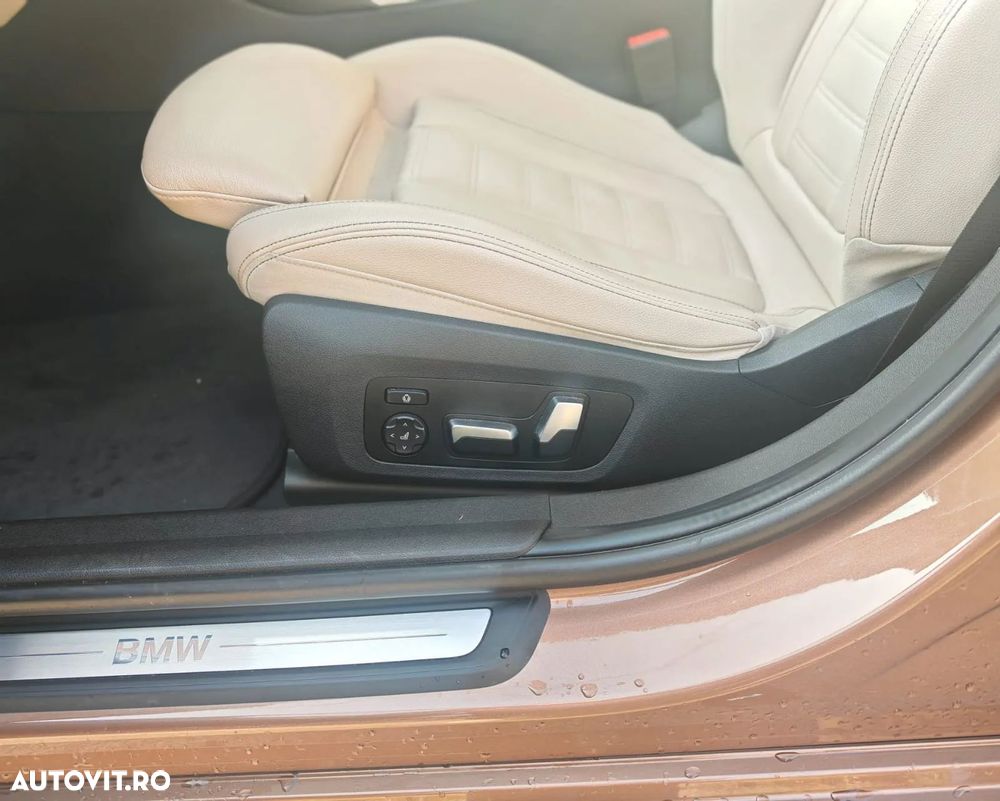 BMW Seria 3 320d Aut. Luxury Line - 13