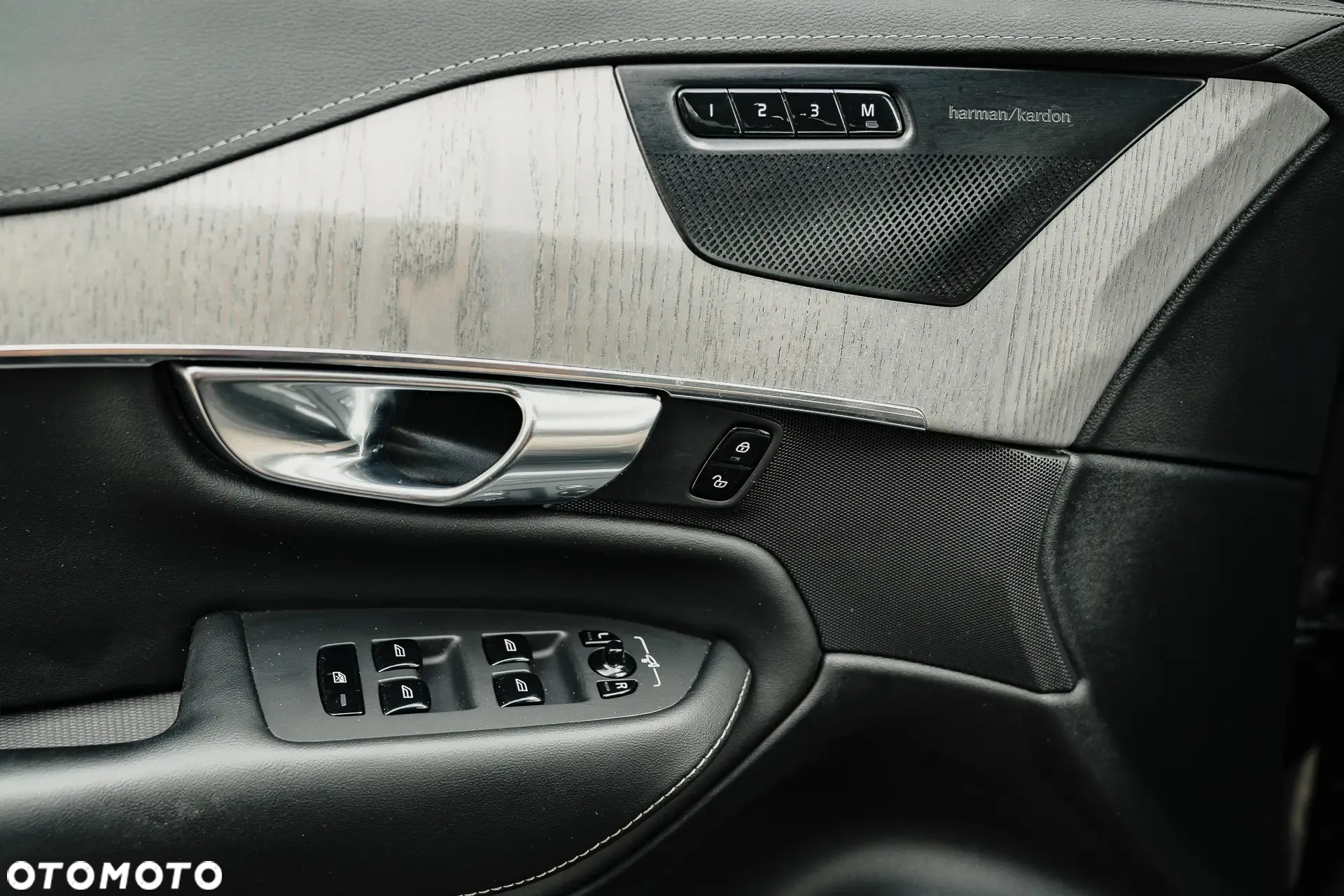 Volvo XC 90 T8 AWD Plug-In Hybrid Inscription 7os - 18