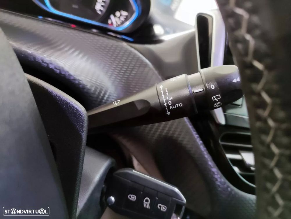 Peugeot 2008 PureTech 110 Stop&Start EAT6 Allure - 21