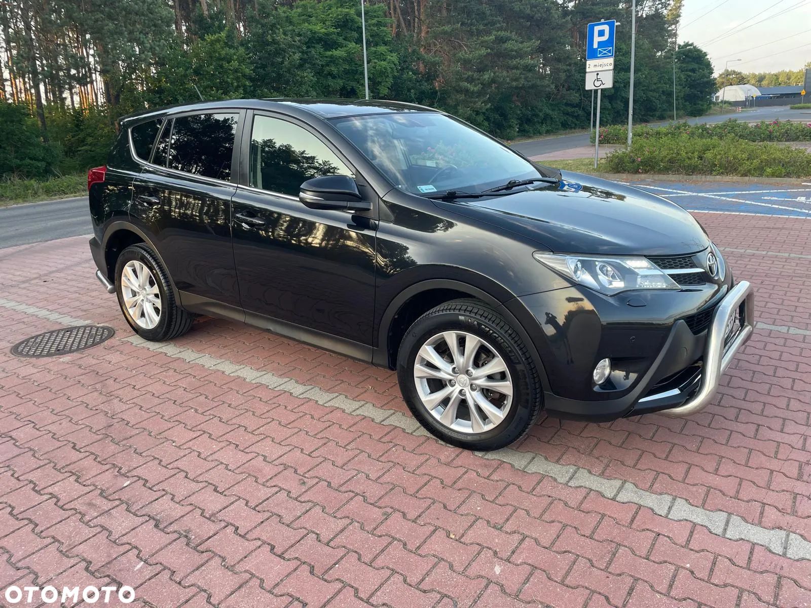 Toyota RAV4 2.2 D-CAT Premium - 1