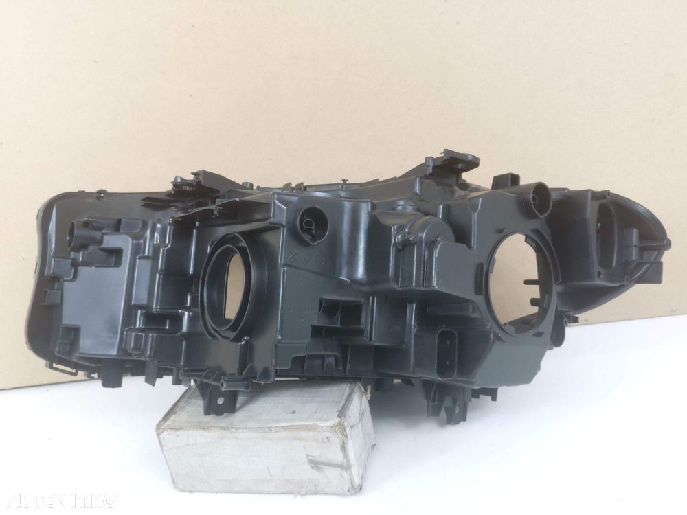 Carcasa Far Cu Sticla Far Dreapta Xenon Adaptiv BMW Seria 5 G30 2016 2 - 5