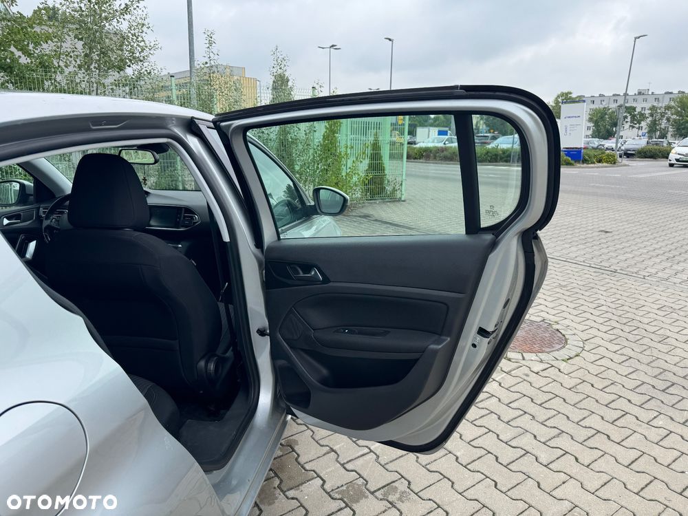 Peugeot 308 125 THP Active - 17