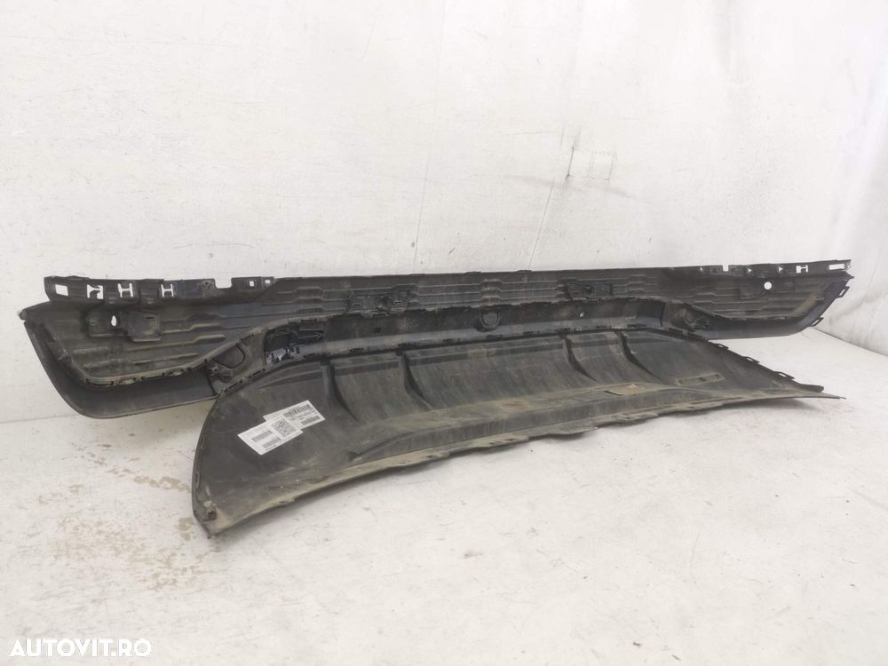 Fusta Spoiler Bara Spate Cu Ornament Central   Audi Q8 E-Tron Sportbac - 7