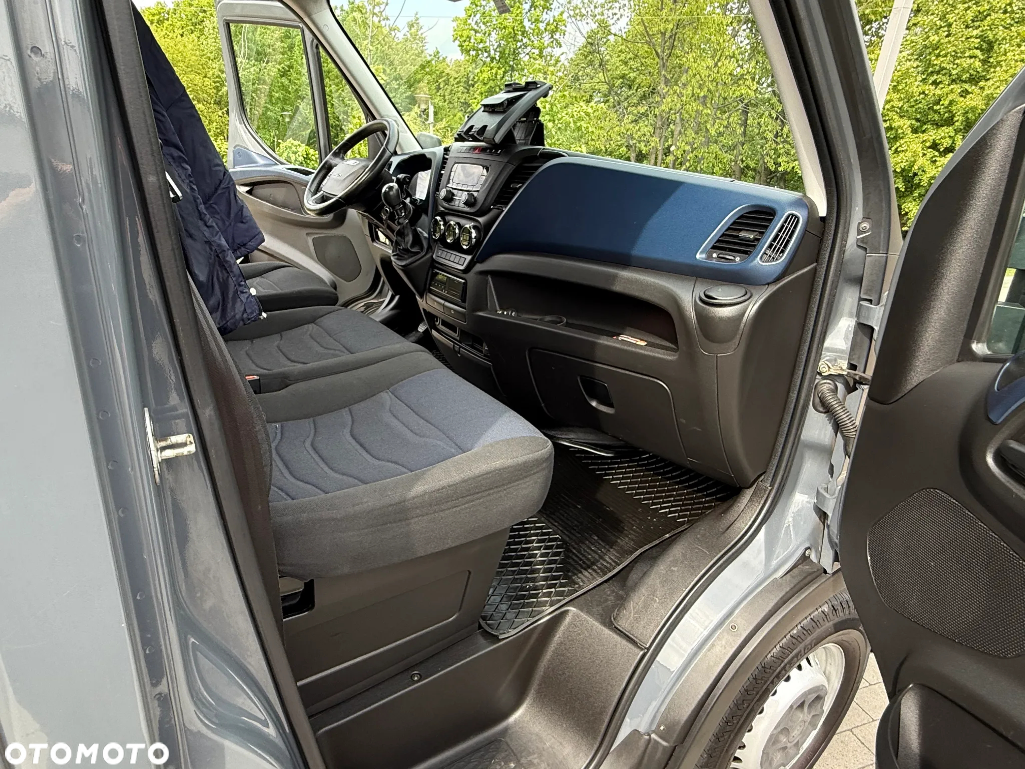 Iveco DAILY - 17