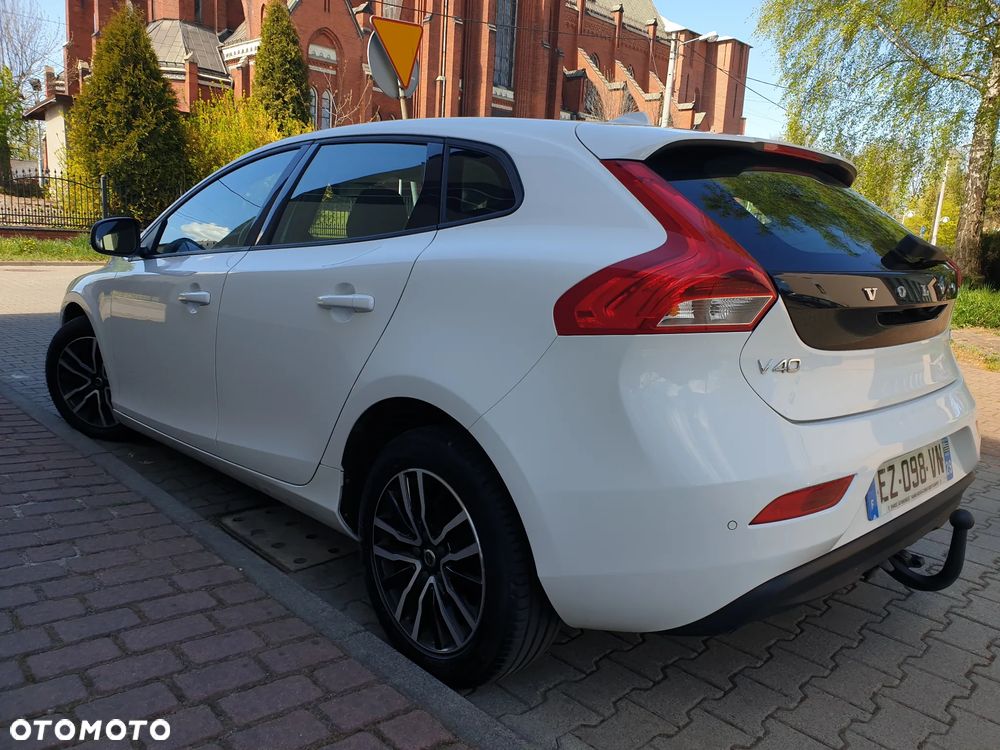 Volvo V40 D2 Momentum - 5