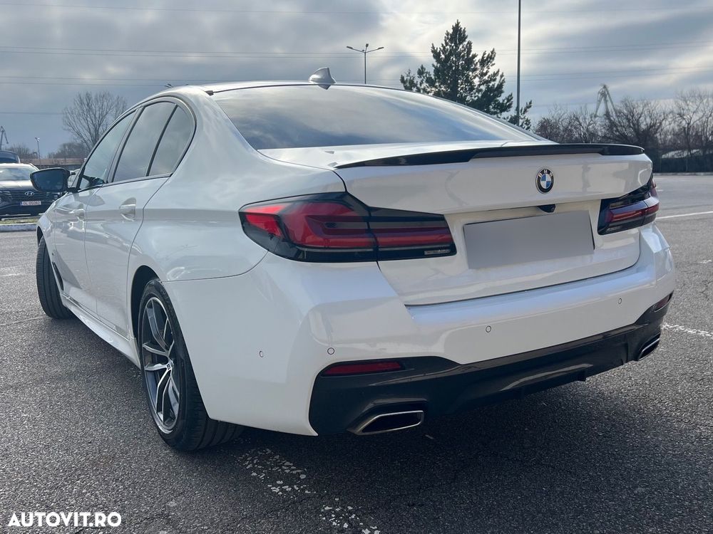 BMW Seria 5 520d Aut. M Sport Edition - 7