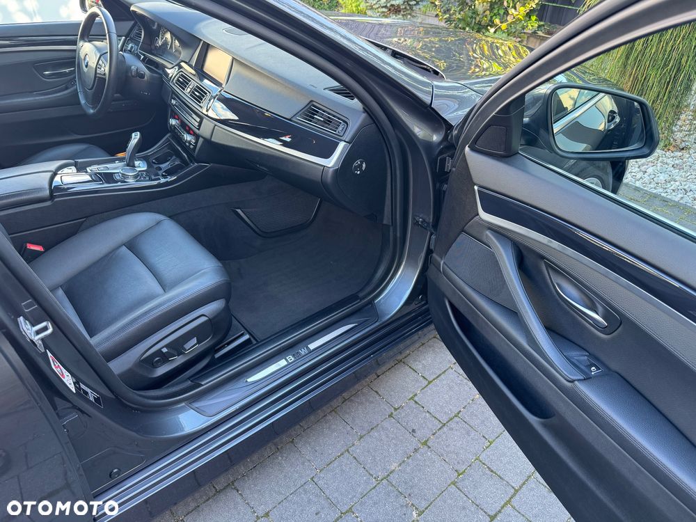 BMW Seria 5 520d Sport Line sport - 30