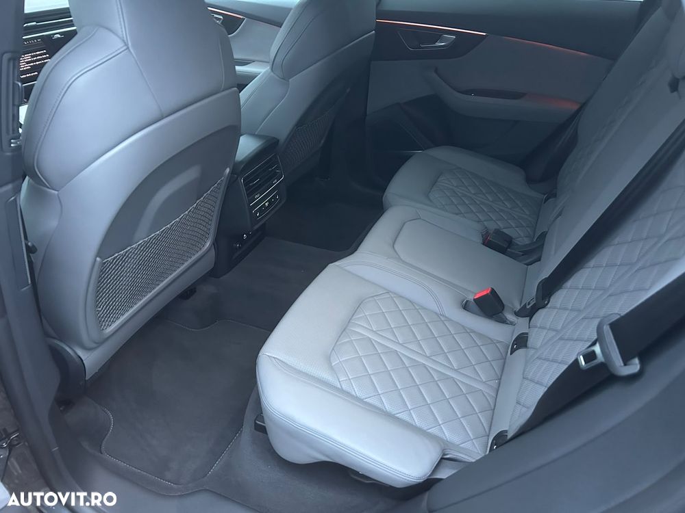 Audi Q8 3.0 55 TFSI e quattro Tiptronic - 11