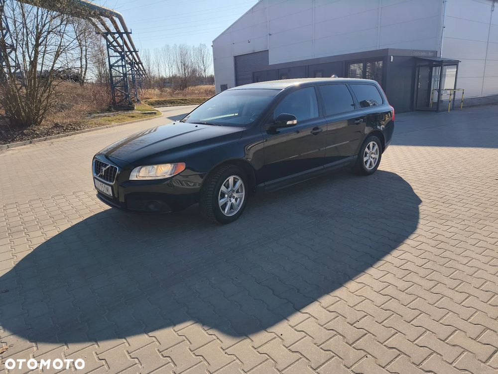 Volvo V70 2.0D Momentum - 1