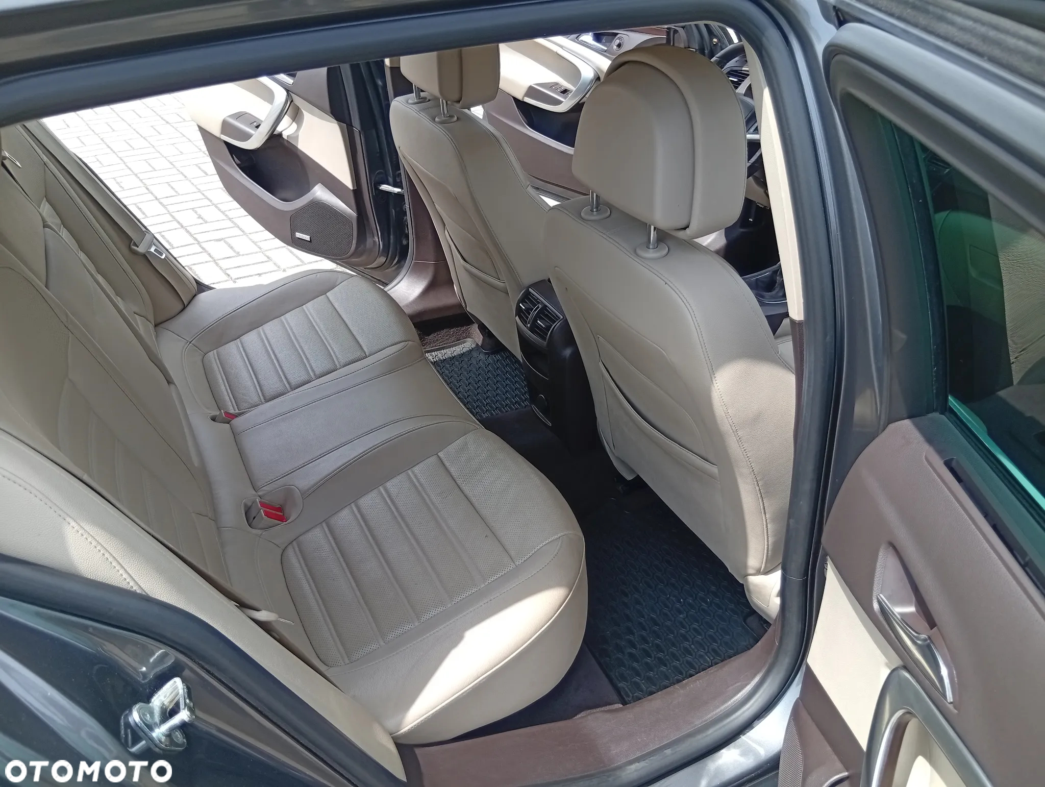 Opel Insignia 2.0 CDTI Sport - 23