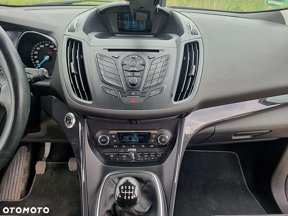Ford Kuga - 29