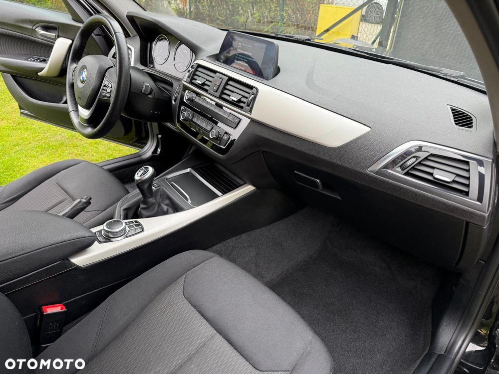 BMW Seria 1 116d EfficientDynamics - 31