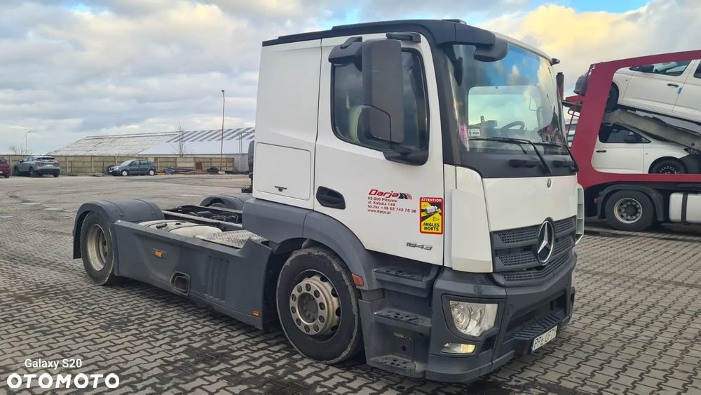 Mercedes-Benz actros - 8