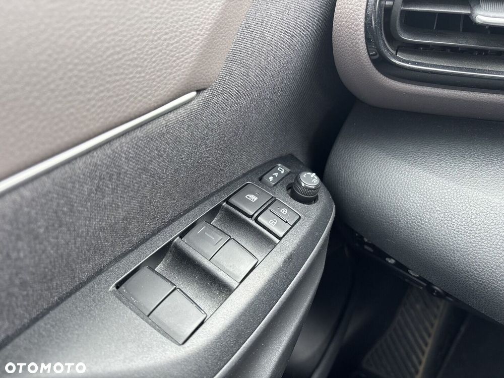 Toyota Yaris Cross - 26