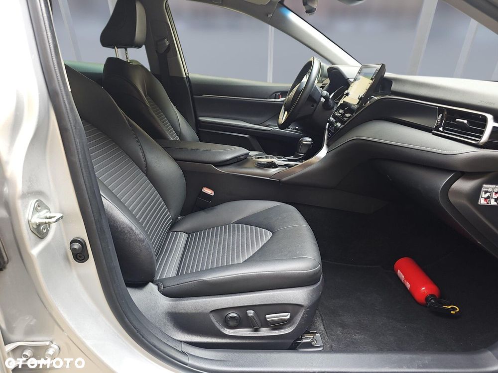 Toyota Camry 2.5 Hybrid Prestige CVT - 11