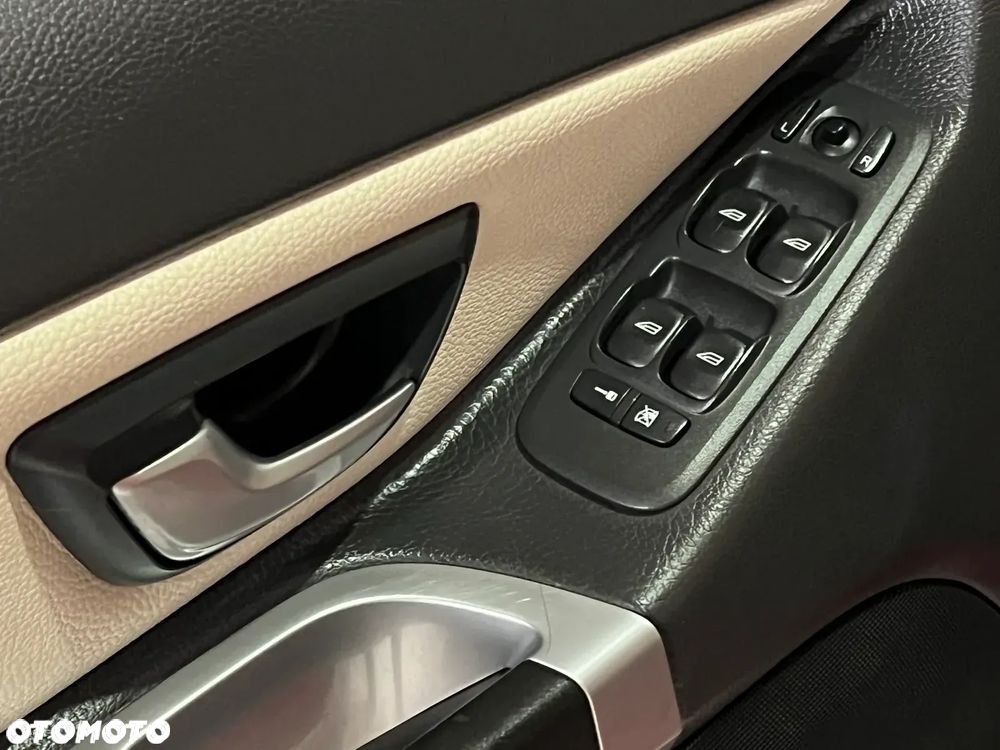 Volvo XC 90 D5 AWD R-Design - 13