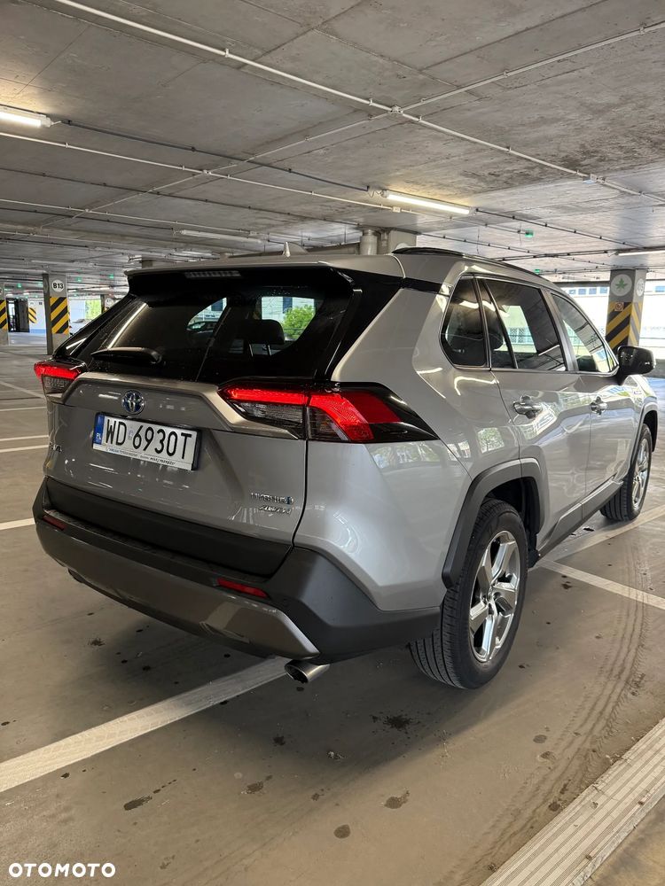 Toyota RAV4 - 4