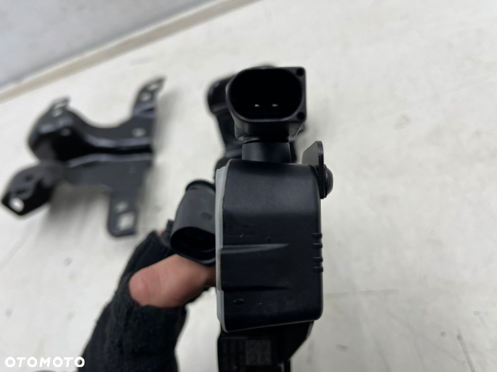 Zamek maski Porsche Macan II 95c 24r.- rygiel mocowanie podstawa zamka maski łącznik pasa komplet - 8