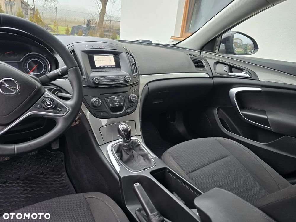 Opel Insignia 2.0 CDTI - 12