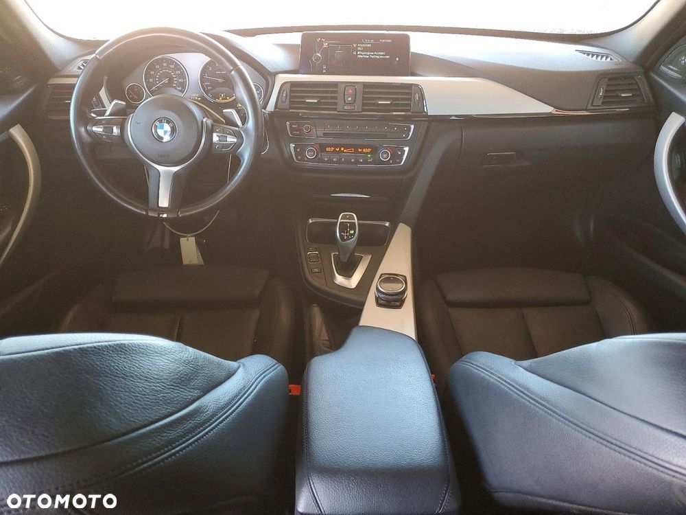 BMW Seria 3 335i - 8