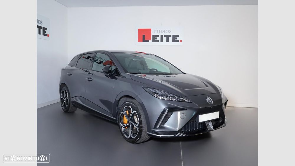 MG MG4 64 kWh XPower