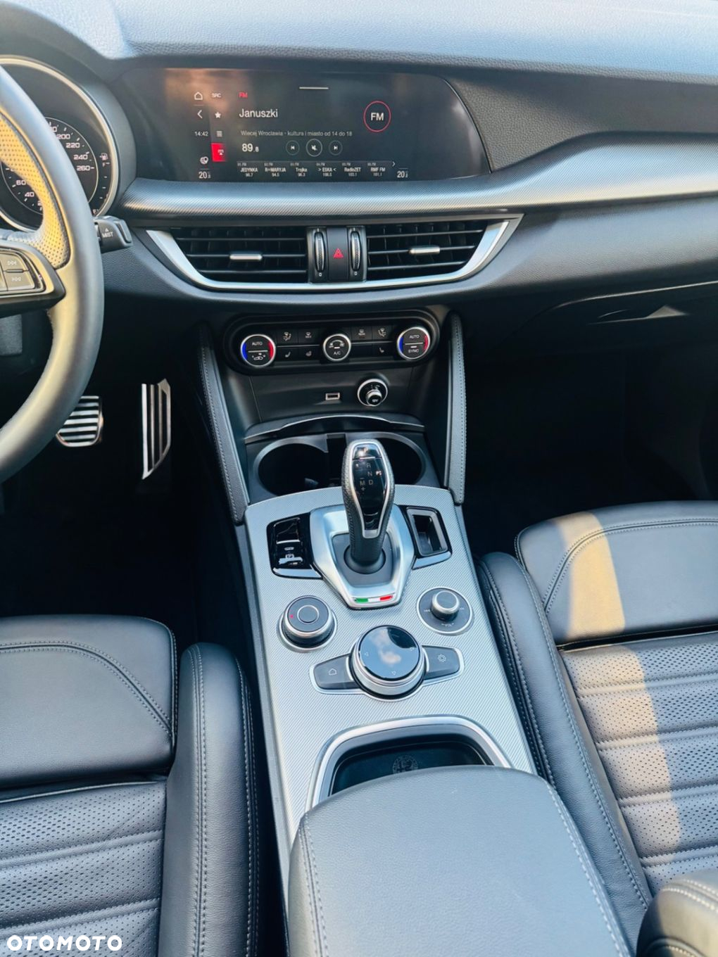 Alfa Romeo Stelvio - 18
