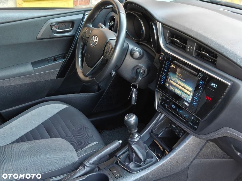 Toyota Auris 1.2 Turbo Edition S+ - 8