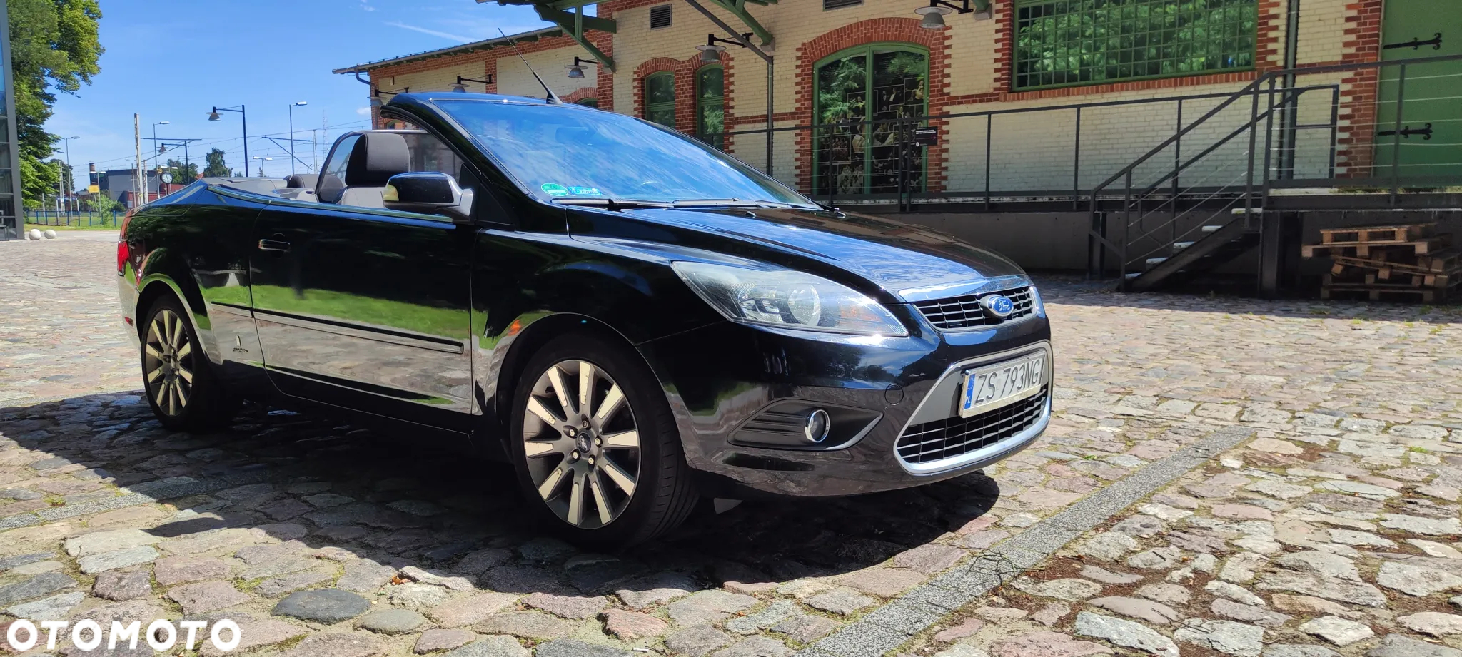 Ford Focus Coupe-Cabriolet 2.0 16V Trend - 2