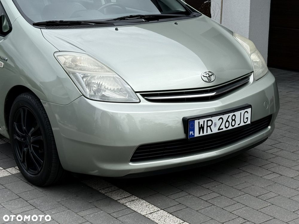 Toyota Prius 1.5 VVT-i Sol - 29
