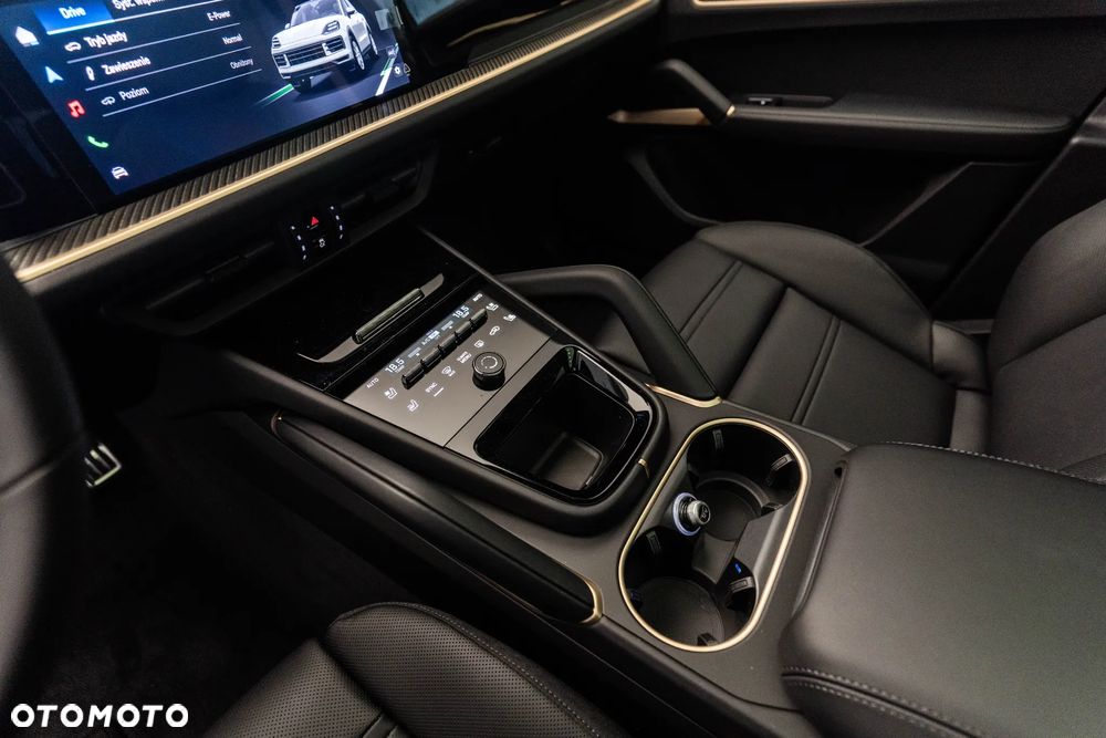 Porsche Cayenne S E-Hybrid PHEV Black Edition - 23
