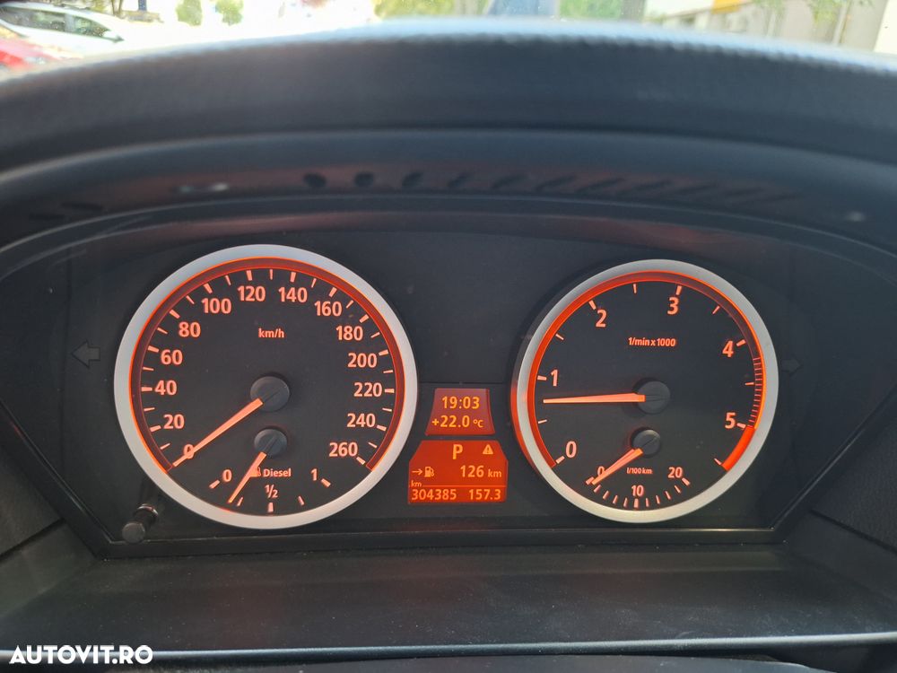 BMW Seria 5 520d Aut. Special Edition - 10
