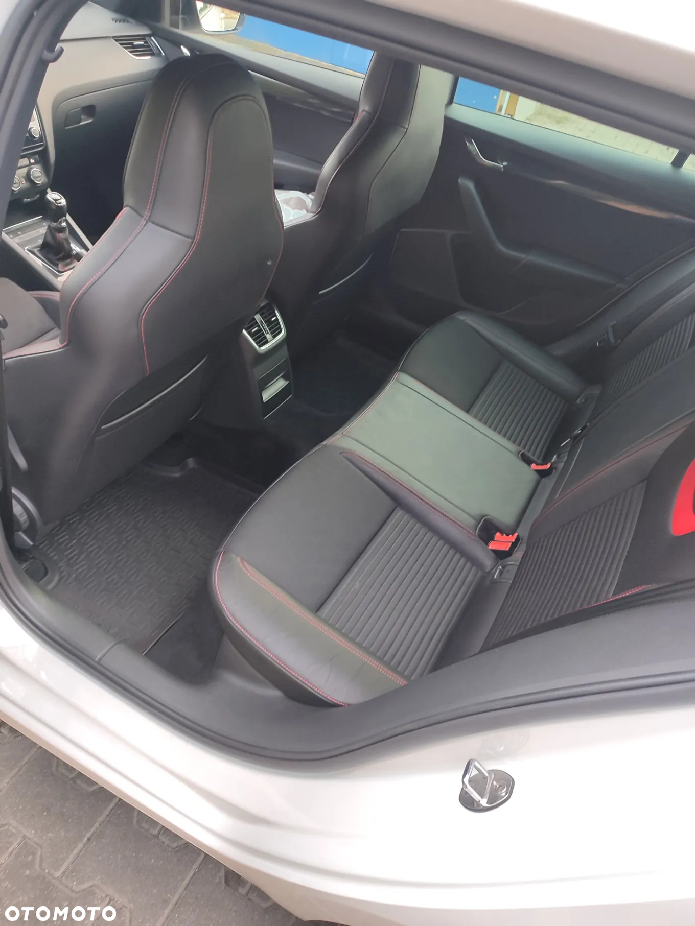 Skoda Octavia Combi 2.0 TDI RS - 14