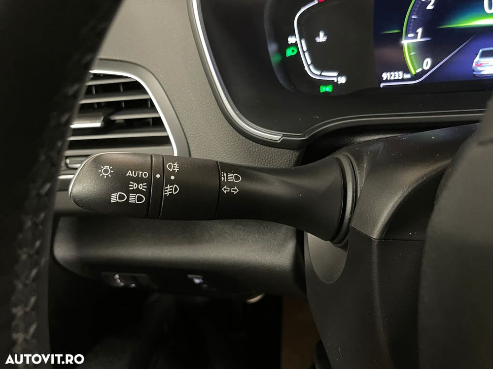 Renault Megane TCe 140 GPF Equilibre - 20