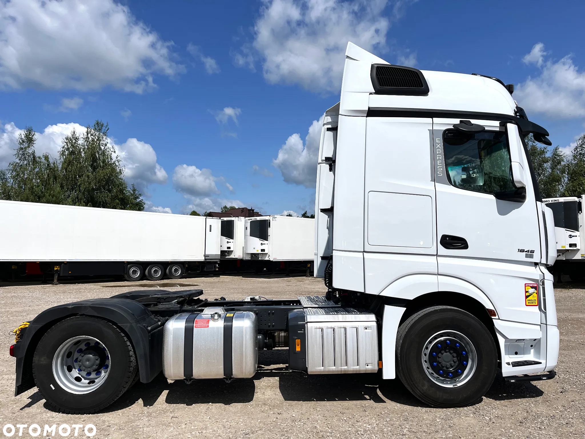 Mercedes-Benz Actros - 7
