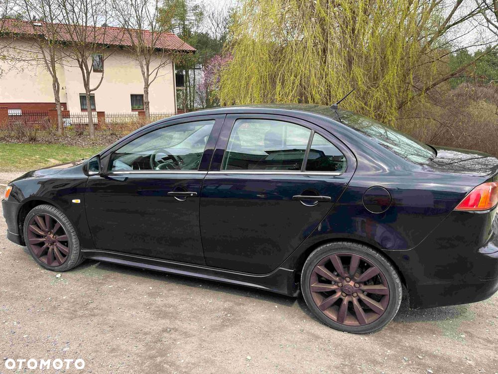 Mitsubishi Lancer - 3