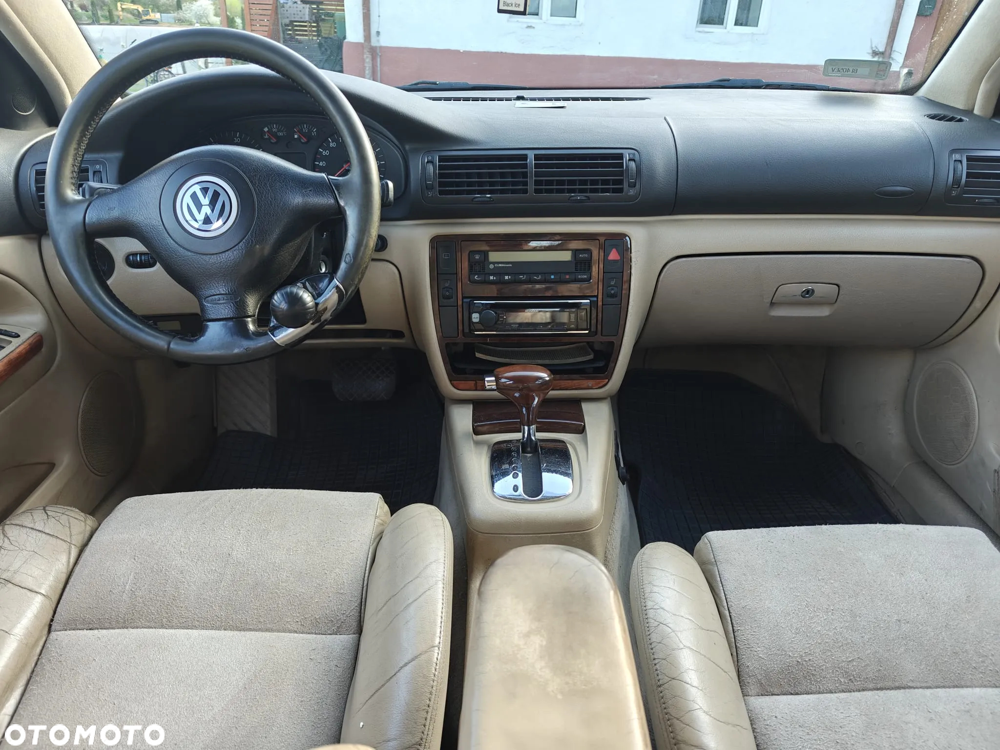 Volkswagen Passat - 7