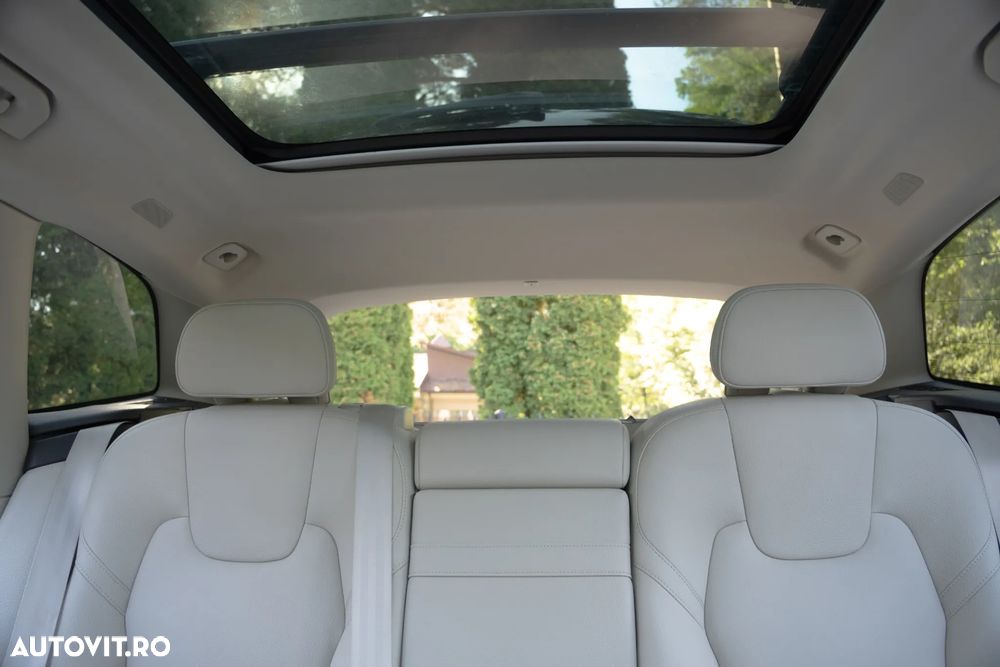 Volvo XC 60 Recharge T6 Twin Engine eAWD Inscription Expression - 18