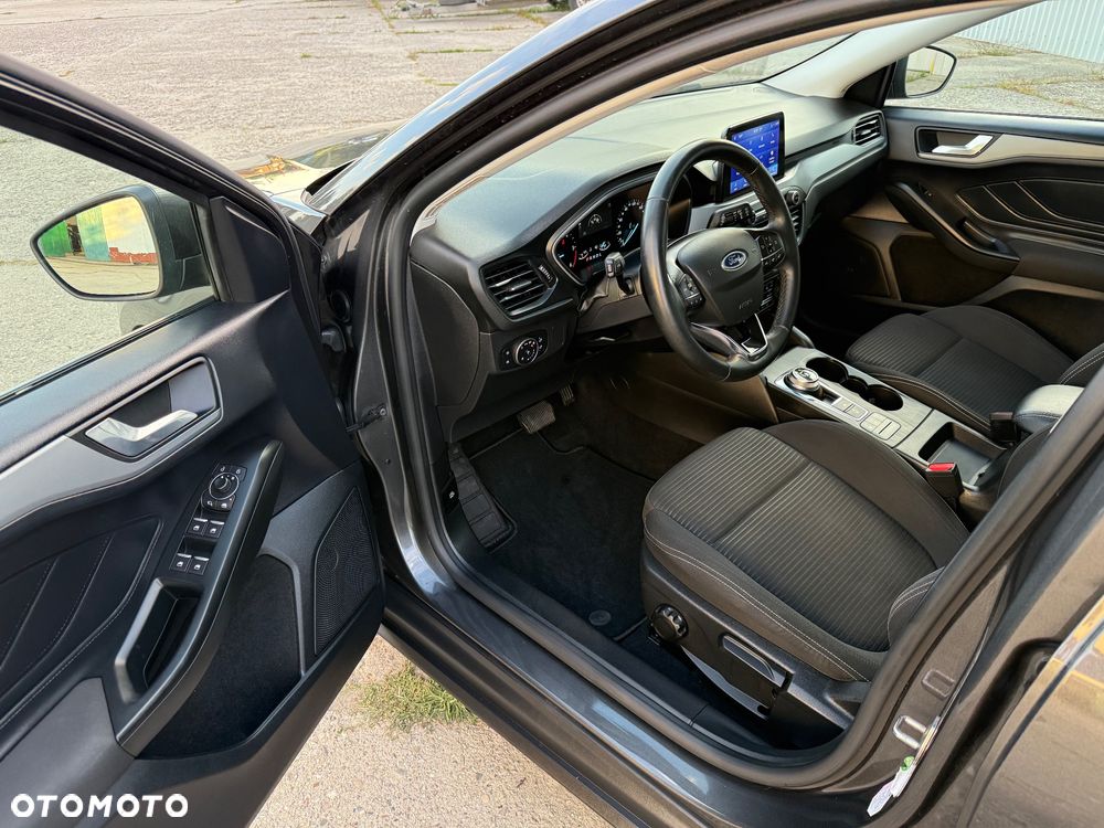 Ford Focus 1.5 EcoBlue Start-Stopp-System TITANIUM - 9