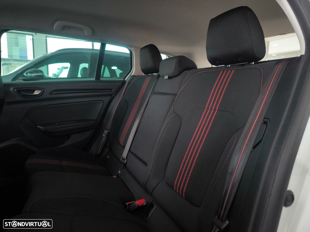 Renault Mégane Sport Tourer 1.3 TCe R.S. Line EDC - 12