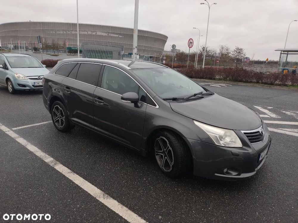 Toyota Avensis 2.0 D-4D Premium - 19