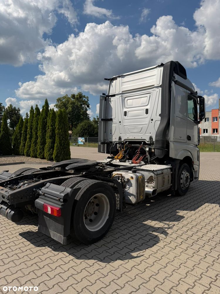 Mercedes-Benz Actros - 6