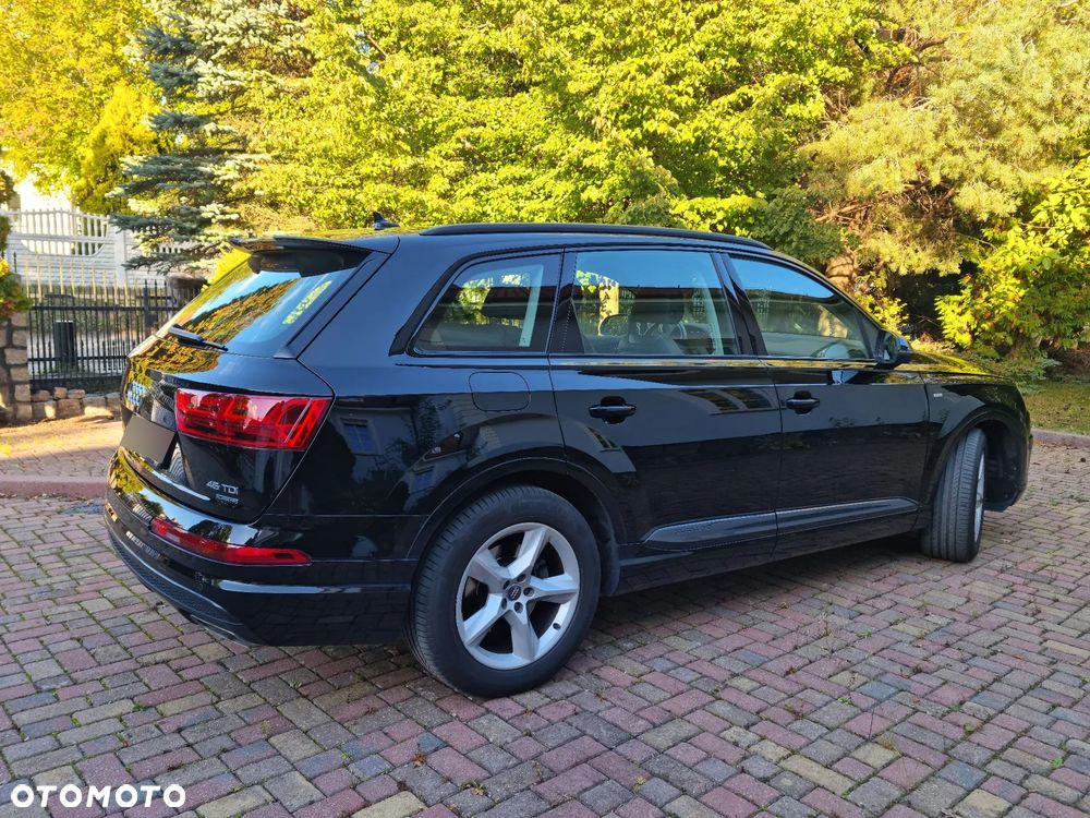 Audi Q7 - 1